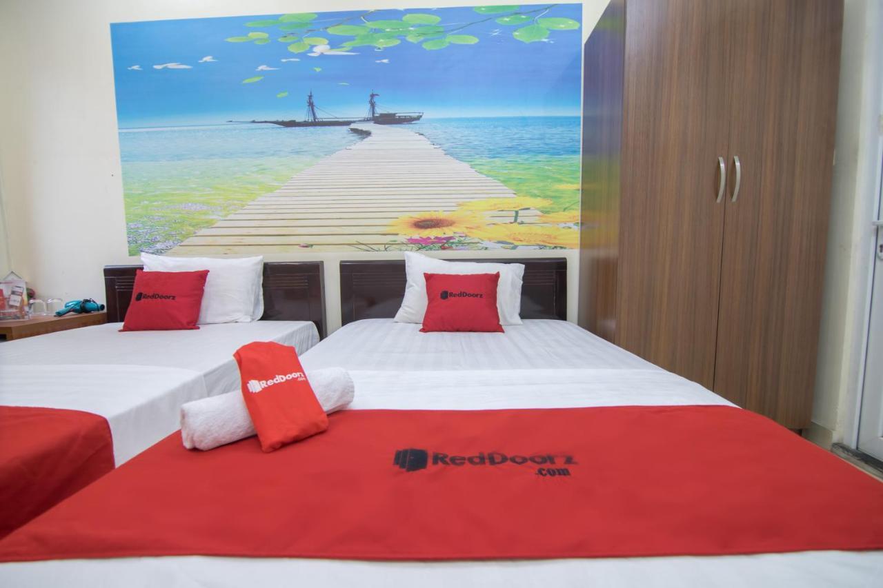 Reddoorz Near Hanoi Railway Station מראה חיצוני תמונה