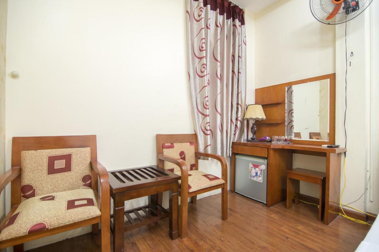 Reddoorz Near Hanoi Railway Station מראה חיצוני תמונה